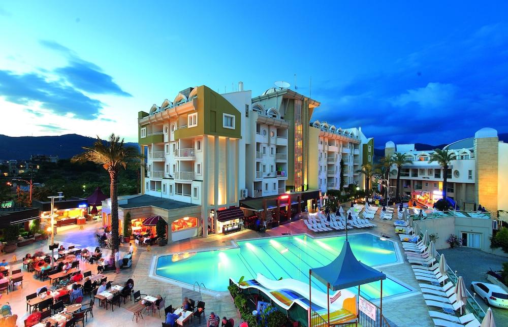 Grand Cettia Hotel มาร์มาริส ภายนอก รูปภาพ
